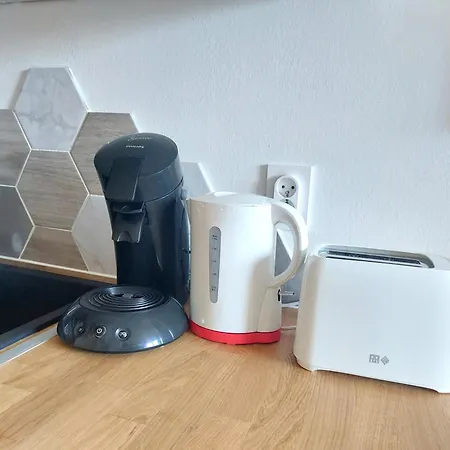 Le Petit - Parking Gratuit - Proche De Pau Apartamento Lons